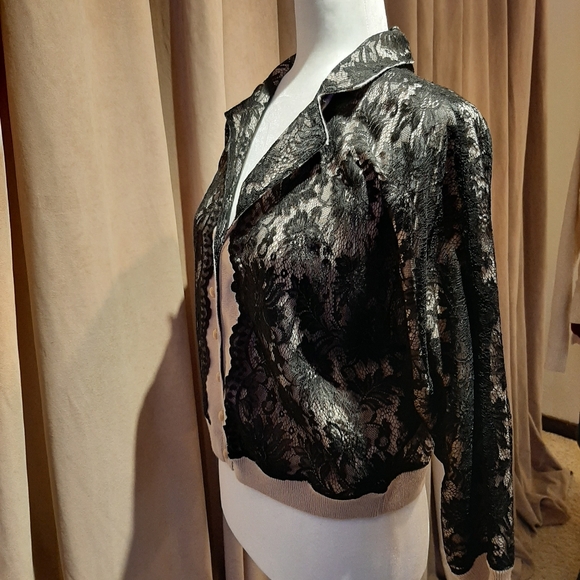 Newport News lace cardigan - Picture 2 of 5